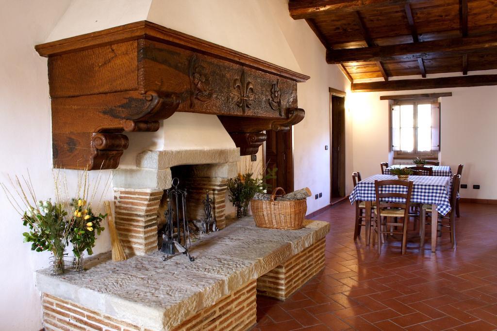 Вилла Agriturismo Il Piano Пратовеккьо Экстерьер фото